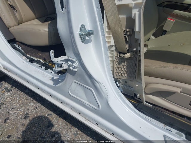 Auction sale of the 2015 Buick Lacrosse, vin: 1G4GA5G30FF274681, lot number: 45524111