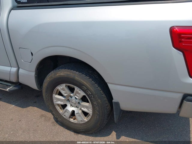 Nissan TITAN SV 2018 1N6AA1EJ0JN504929 Image 18