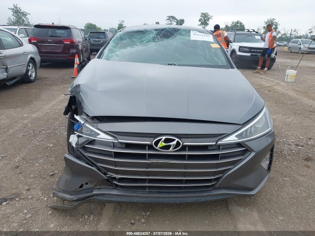 45524257 :رقم المزاد ، 5NPD84LF7KH420068 vin ، 2019 Hyundai Elantra Sel مزاد بيع
