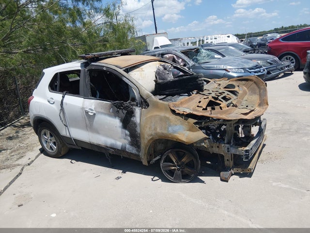 3GNCJKSB3LL148288 Chevrolet Trax Fwd Ls