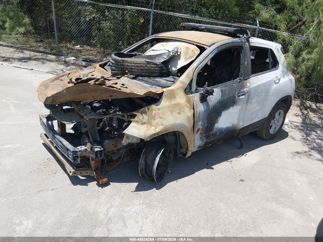 3GNCJKSB3LL148288 Chevrolet Trax Fwd Ls