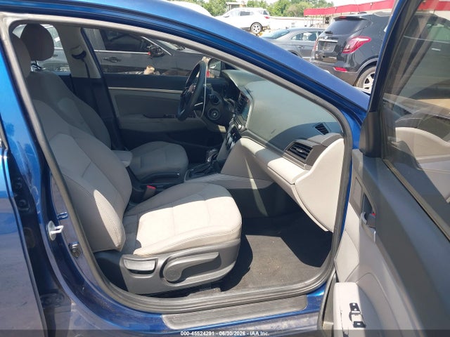 2019 Hyundai Elantra Sel მანქანა იყიდება აუქციონზე, vin: 5NPD84LF4KH408654, აუქციონის ნომერი: 45524291