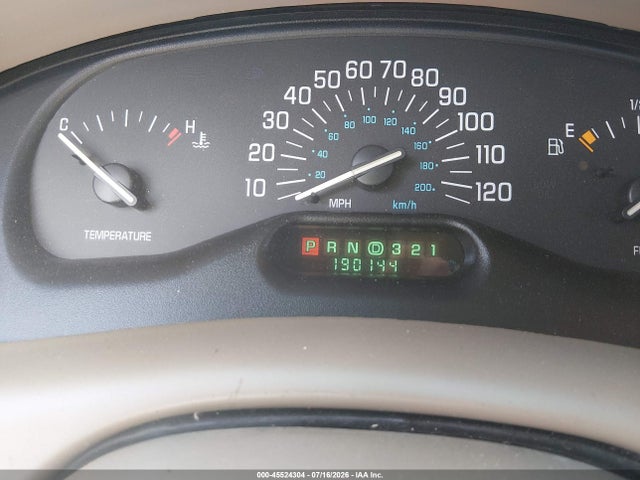 2001 Buick Century Custom მანქანა იყიდება აუქციონზე, vin: 2G4WS52J211199769, აუქციონის ნომერი: 45524304