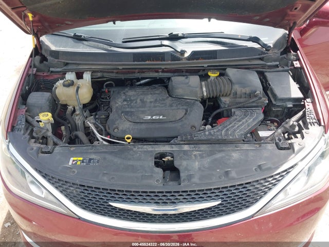Aukcja sprzedaży 2017 Chrysler Pacifica Touring-l Plus, vin: 2C4RC1EGXHR570938, numer aukcji: 45524322