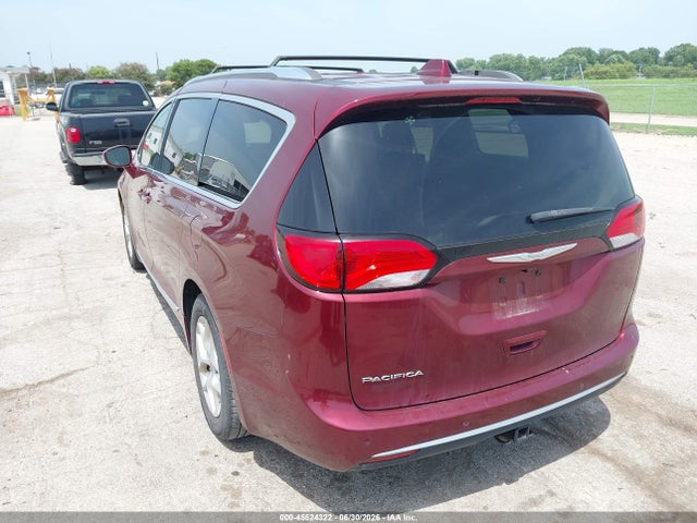 Aukcja sprzedaży 2017 Chrysler Pacifica Touring-l Plus, vin: 2C4RC1EGXHR570938, numer aukcji: 45524322