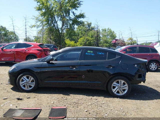 Продажа на аукционе авто 2020 Hyundai Elantra Sel, vin: 5NPD84LF7LH585376, номер лота: 45524328