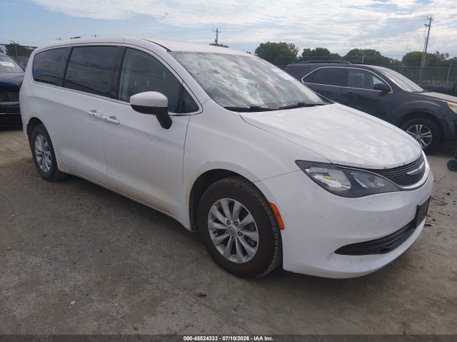 45524333 :رقم المزاد ، 2C4RC1DG1HR667687 vin ، 2017 Chrysler Pacifica Touring مزاد بيع