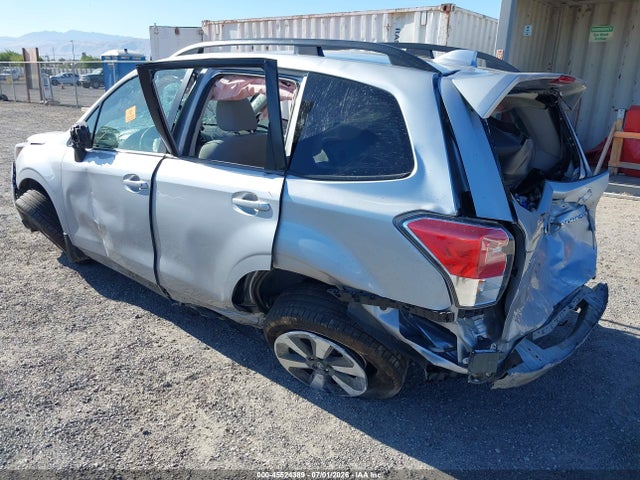 Subaru Forester 2.5i Premium 2018 JF2SJAGC9JH539958 Image 3