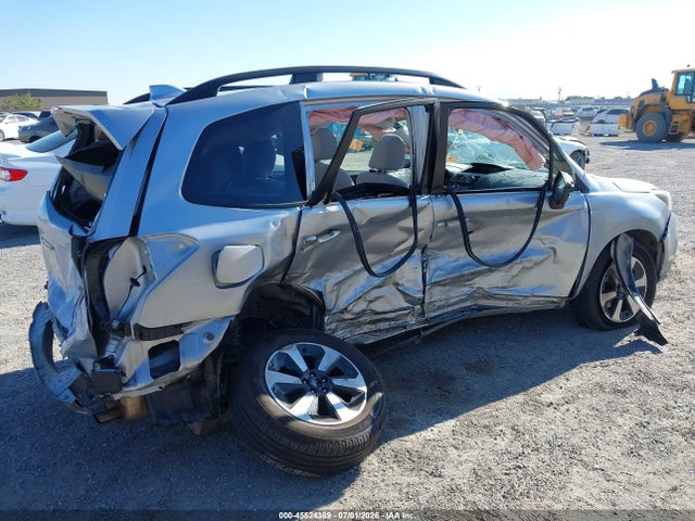 Subaru Forester 2.5i Premium 2018 JF2SJAGC9JH539958 Image 4