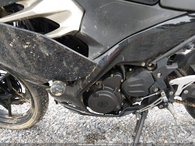 Kawasaki EX400 2019 JKAEXKG12KDA32999 Image 9