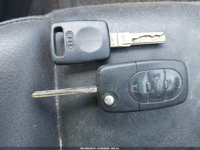 45524418 :رقم المزاد ، WAUAC48H04K010211 vin ، 2004 Audi A4 1.8t مزاد بيع