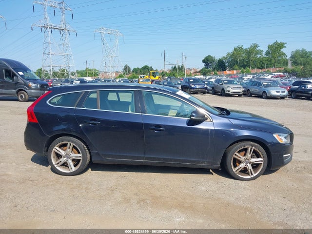 Продажа на аукционе авто 2017 Volvo V60 T5 Premier, vin: YV140MEK1H1343631, номер лота: 45524459
