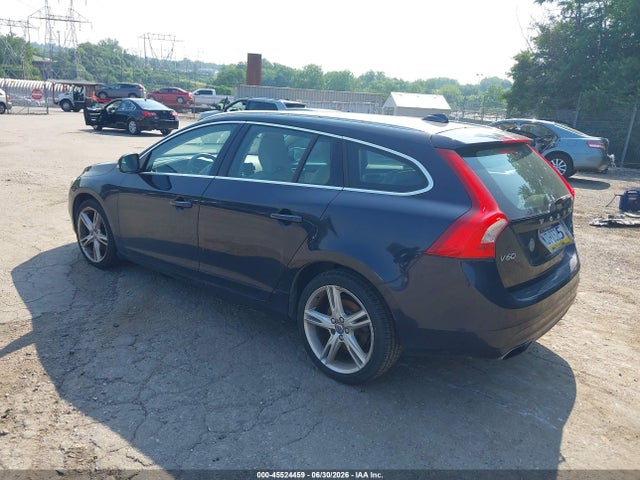 Продажа на аукционе авто 2017 Volvo V60 T5 Premier, vin: YV140MEK1H1343631, номер лота: 45524459