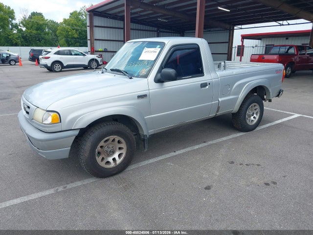 45524506 :رقم المزاد ، 4F4YR12U62TM18621 vin ، 2002 Mazda B3000 Ds مزاد بيع
