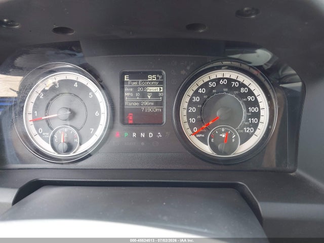 2021 Ram 1500 Classic Tradesman  4x4 5'7 Box მანქანა იყიდება აუქციონზე, vin: 1C6RR7KG0MS551353, აუქციონის ნომერი: 45524513
