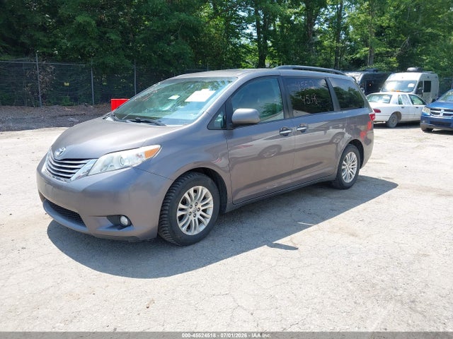 2016 Toyota Sienna Xle 8 Passenger მანქანა იყიდება აუქციონზე, vin: 5TDYK3DC5GS722901, აუქციონის ნომერი: 45524518