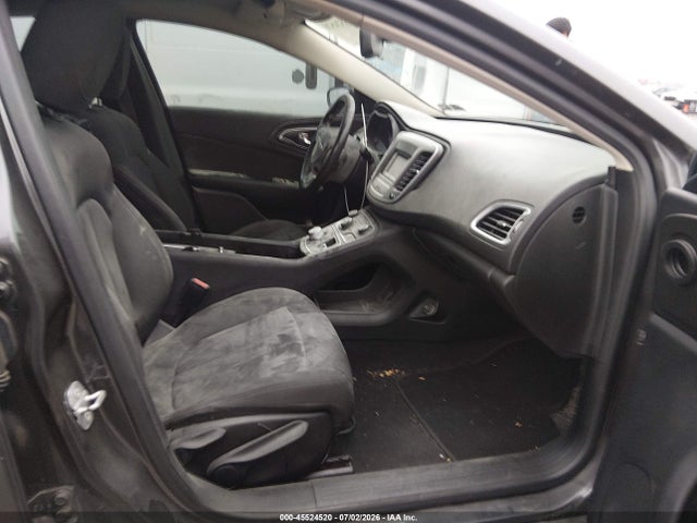 Chrysler 200 Limited 2015 1C3CCCAB5FN696019 Image 5
