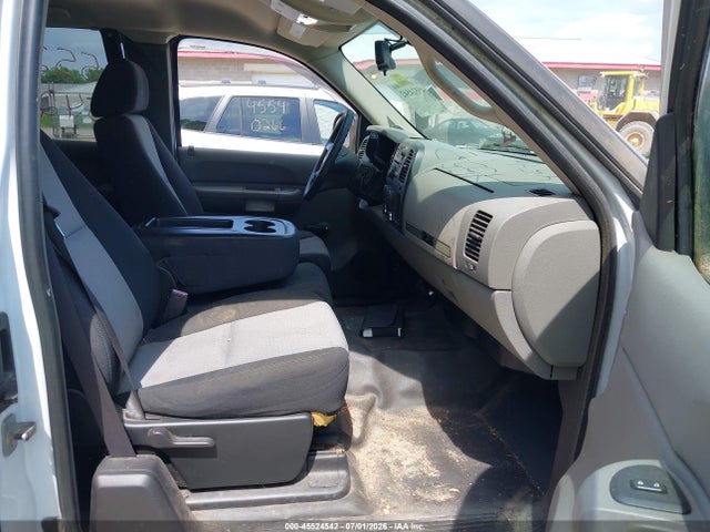 Продажа на аукционе авто 2007 Chevrolet Silverado 1500 Work Truck, vin: 2GCEC19C771582550, номер лота: 45524542