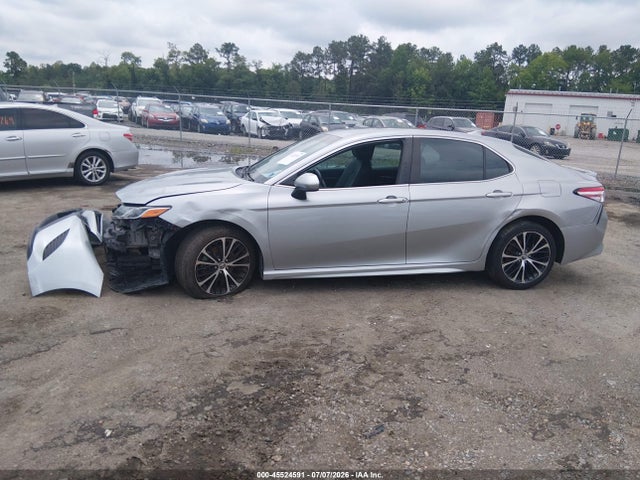 4T1G11AKXLU900673 Toyota CAMRY SE