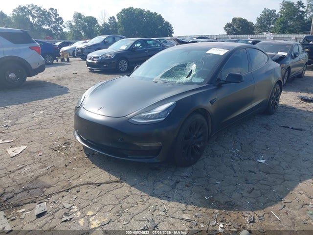 45524632 :رقم المزاد ، 5YJ3E1EA3JF036175 vin ، 2018 Tesla Model 3 Long Range/mid Range مزاد بيع