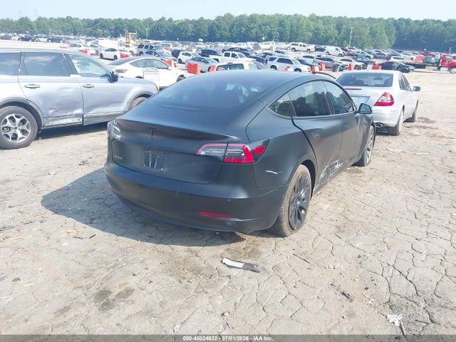 45524632 :رقم المزاد ، 5YJ3E1EA3JF036175 vin ، 2018 Tesla Model 3 Long Range/mid Range مزاد بيع