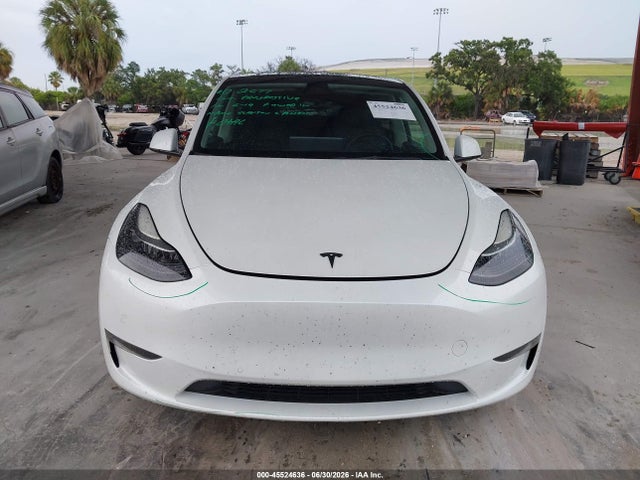 Продажа на аукционе авто 2022 Tesla Model Y Performance Dual Motor All-wheel Drive, vin: 7SAYGDEF1NF517533, номер лота: 45524636