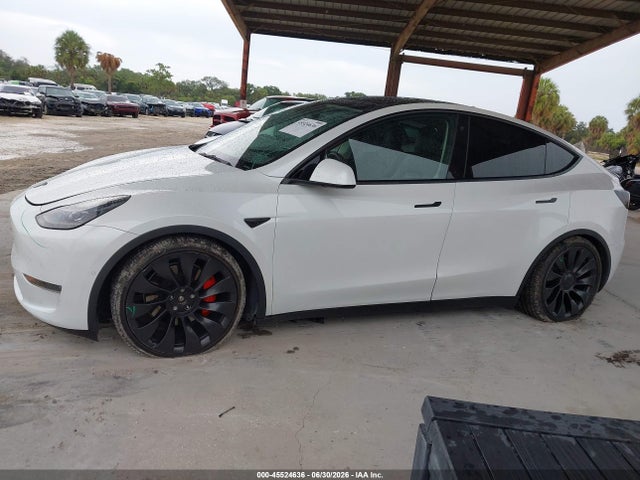 Продажа на аукционе авто 2022 Tesla Model Y Performance Dual Motor All-wheel Drive, vin: 7SAYGDEF1NF517533, номер лота: 45524636