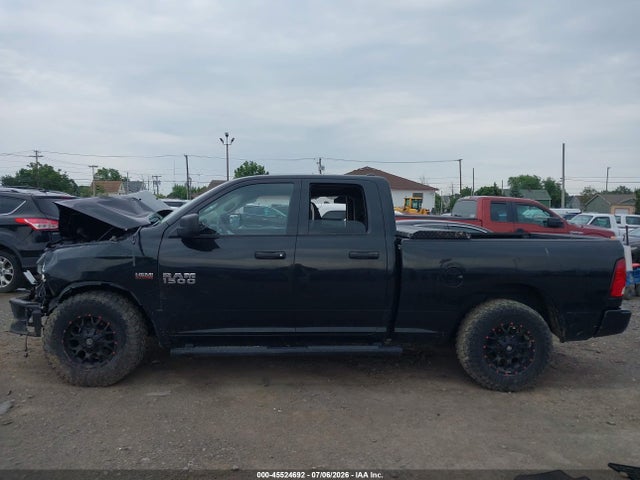45524692 :رقم المزاد ، 1C6RR7FT5JS351619 vin ، 2018 Ram 1500 Express  4x4 6'4 Box مزاد بيع