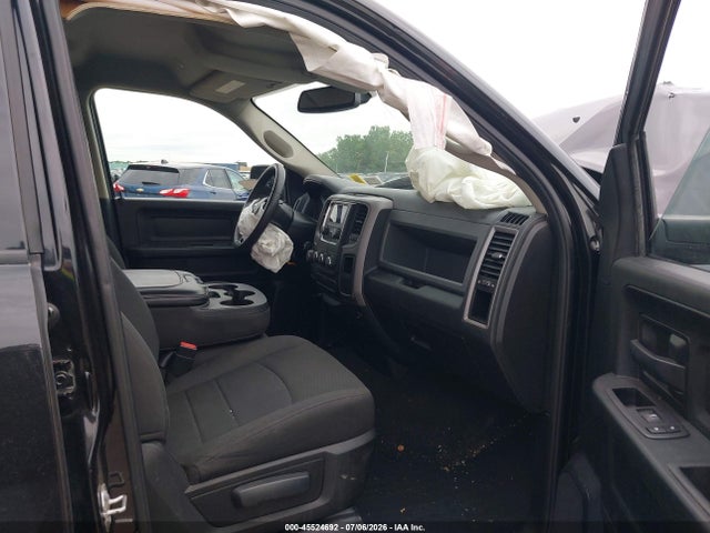 45524692 :رقم المزاد ، 1C6RR7FT5JS351619 vin ، 2018 Ram 1500 Express  4x4 6'4 Box مزاد بيع