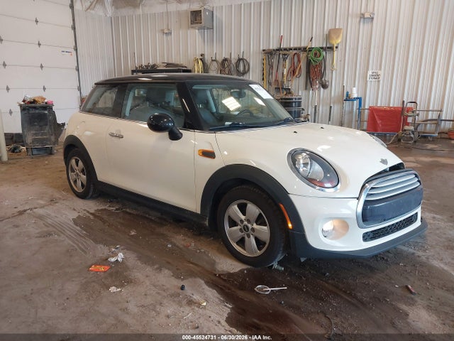 Продажа на аукционе авто 2014 Mini Hardtop Cooper, vin: WMWXM5C59ET934104, номер лота: 45524731