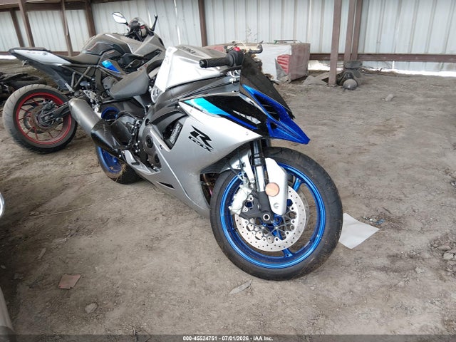 Suzuki GSX-R600 2026 JS1GN7FA8T7100149 головне зображення