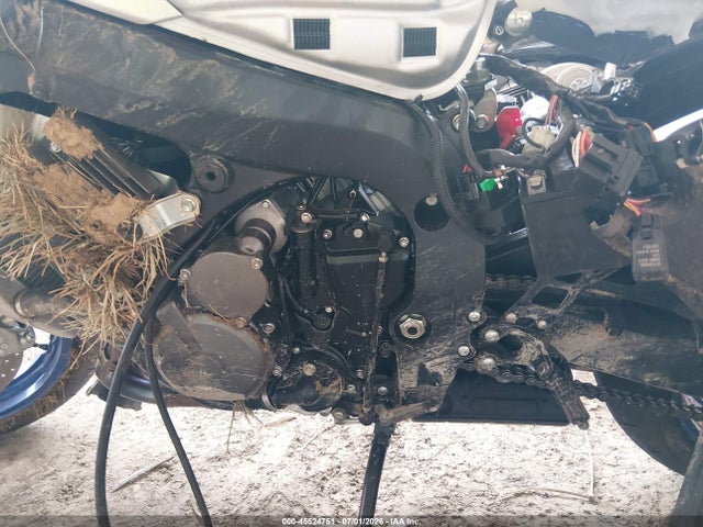 JS1GN7FA8T7100149 Suzuki GSX-R600