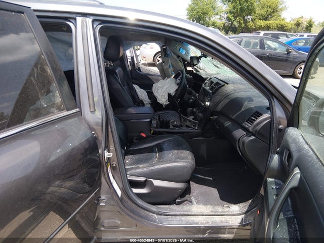45524843 :رقم المزاد ، 5TDBK3EH1BS079648 vin ، 2011 Toyota Highlander Se V6 مزاد بيع