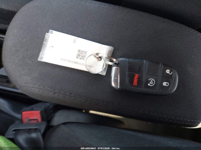 45524942 :رقم المزاد ، ZACNJABB9LPL20887 vin ، 2020 Jeep Renegade Latitude Fwd مزاد بيع