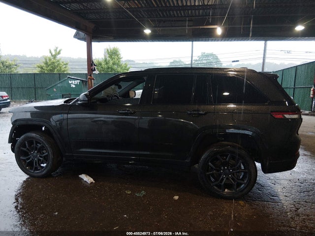 45524973 :رقم المزاد ، 1C4RJYB62P8905100 vin ، 2023 Jeep Grand Cherokee 4xe 30th Anniversary مزاد بيع