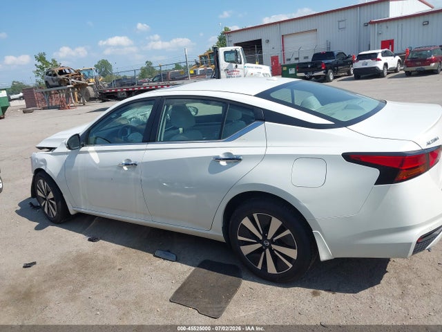 45525000 :رقم المزاد ، 1N4BL4DW2NN363910 vin ، 2022 Nissan Altima Sv Intelligent Awd مزاد بيع