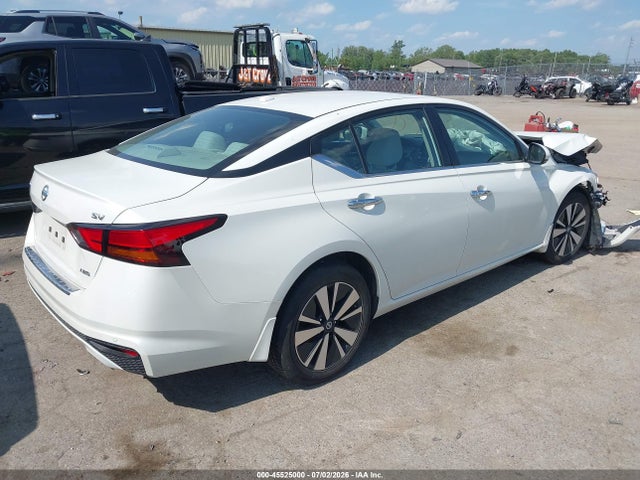 45525000 :رقم المزاد ، 1N4BL4DW2NN363910 vin ، 2022 Nissan Altima Sv Intelligent Awd مزاد بيع