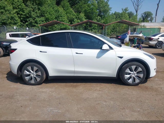 5YJYGAEE3MF265561 Tesla Model Y Long Range Dual Motor All-wheel Drive