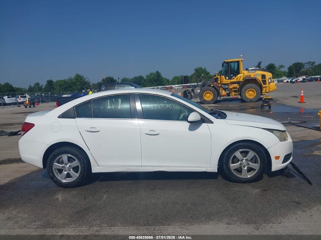 1G1PC5SB2E7118320 Chevrolet Cruze 1lt Auto