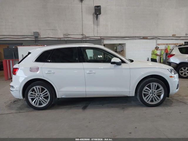 Продаж на аукціоні авто 2018 Audi Q5 2.0t Premium/2.0t Tech Premium, vin: WA1CNAFYXJ2136329, номер лоту: 45525088