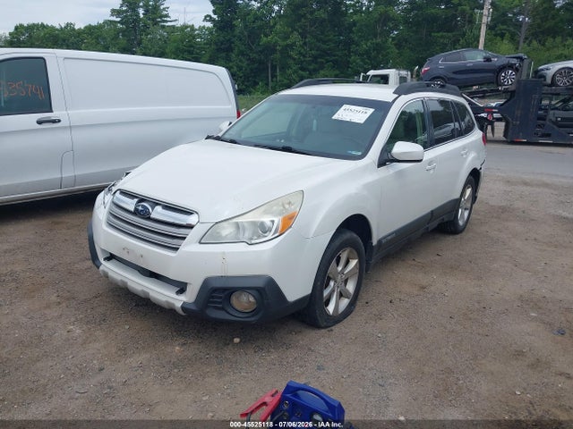 Subaru Outback 2.5i Limited 2014 4S4BRBKC9E3320906 Image 2