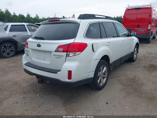Subaru Outback 2.5i Limited 2014 4S4BRBKC9E3320906 Image 4
