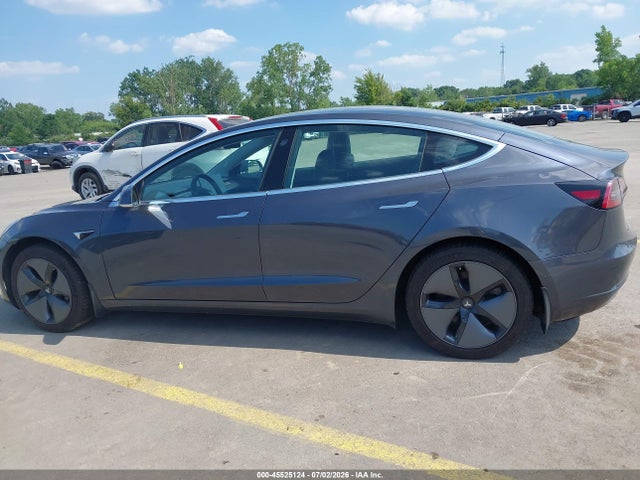Продаж на аукціоні авто 2019 Tesla Model 3 Long Range/performance, vin: 5YJ3E1EB5KF432747, номер лоту: 45525124