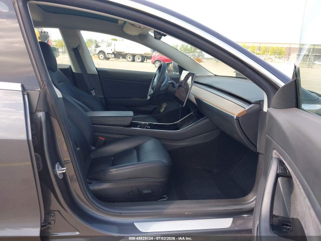 Продаж на аукціоні авто 2019 Tesla Model 3 Long Range/performance, vin: 5YJ3E1EB5KF432747, номер лоту: 45525124