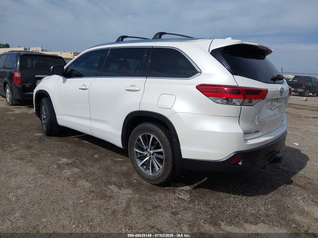 Toyota Highlander Xle 2017 5TDJZRFH6HS514410 Image 3