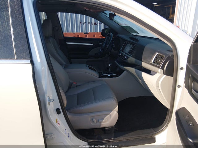 Toyota Highlander Xle 2017 5TDJZRFH6HS514410 Image 5