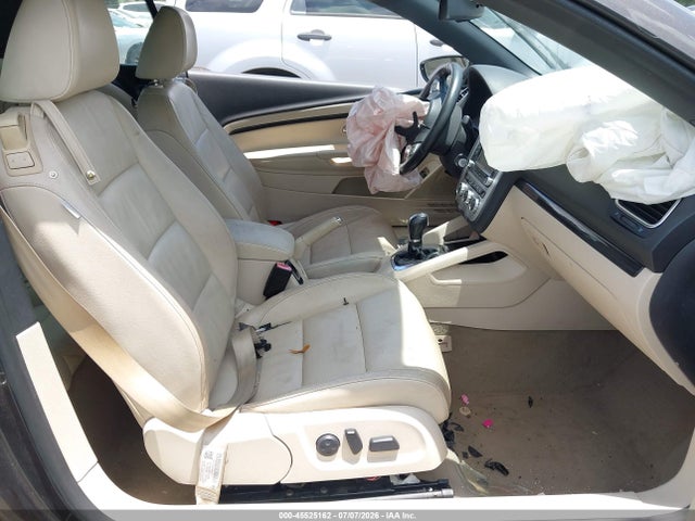 45525162 :رقم المزاد ، WVWFW8AH2EV002032 vin ، 2014 Volkswagen Eos Executive مزاد بيع