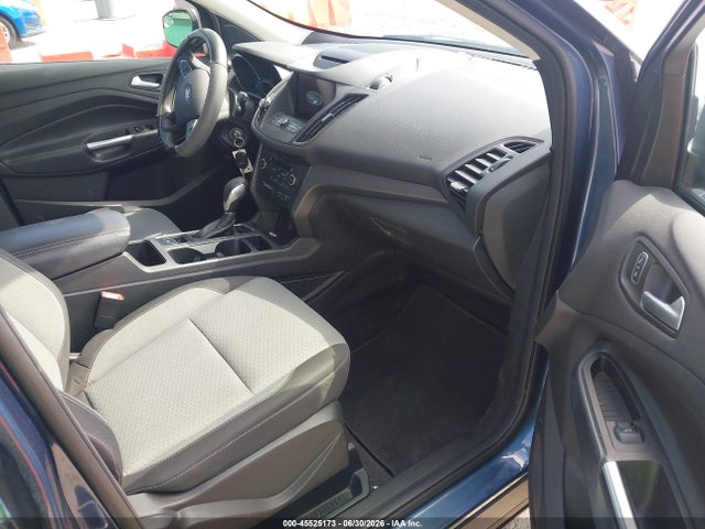 45525173 :رقم المزاد ، 1FMCU0GD6JUC68261 vin ، 2018 Ford Escape Se مزاد بيع