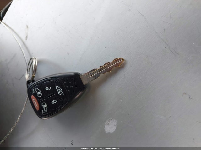 Продажа на аукционе авто 2005 Chrysler Town & Country Limited, vin: 2C8GP64L25R279397, номер лота: 45525228