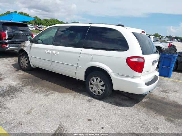 Продажа на аукционе авто 2005 Chrysler Town & Country Limited, vin: 2C8GP64L25R279397, номер лота: 45525228